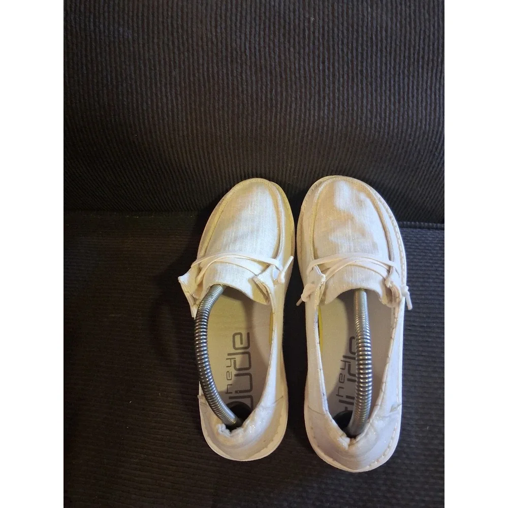 Hey Dude Wendy Sparkling Gold Slip On Loafers Womens 8 Cream Metallic Moccasins